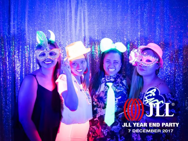 Glow in the Dark UV Photo Booth